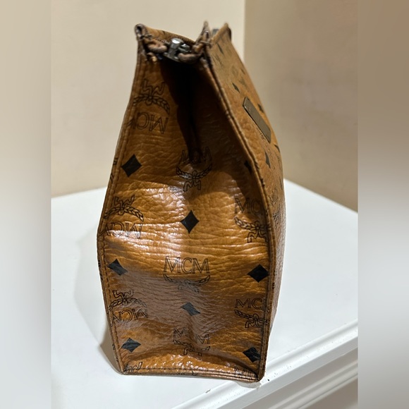 MCM Monogram Clutch - Picture 3 of 12